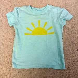 Primary Light Blue Sun Graphic Tee Size 3T Unisex